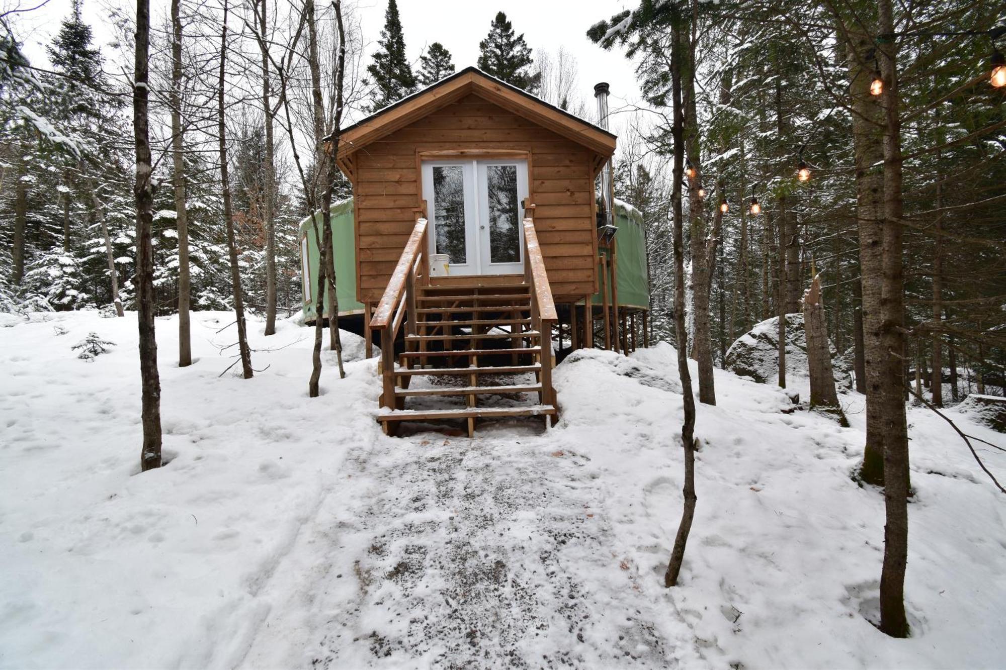 Le Partage Lodge: Destination Plein Air Et Sociale Val-Morin Zewnętrze zdjęcie